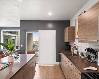 Urban Oasis in the Center of SLC - Salt Lake City - Kitchen