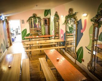 The Dark Horse Pub - Bristol