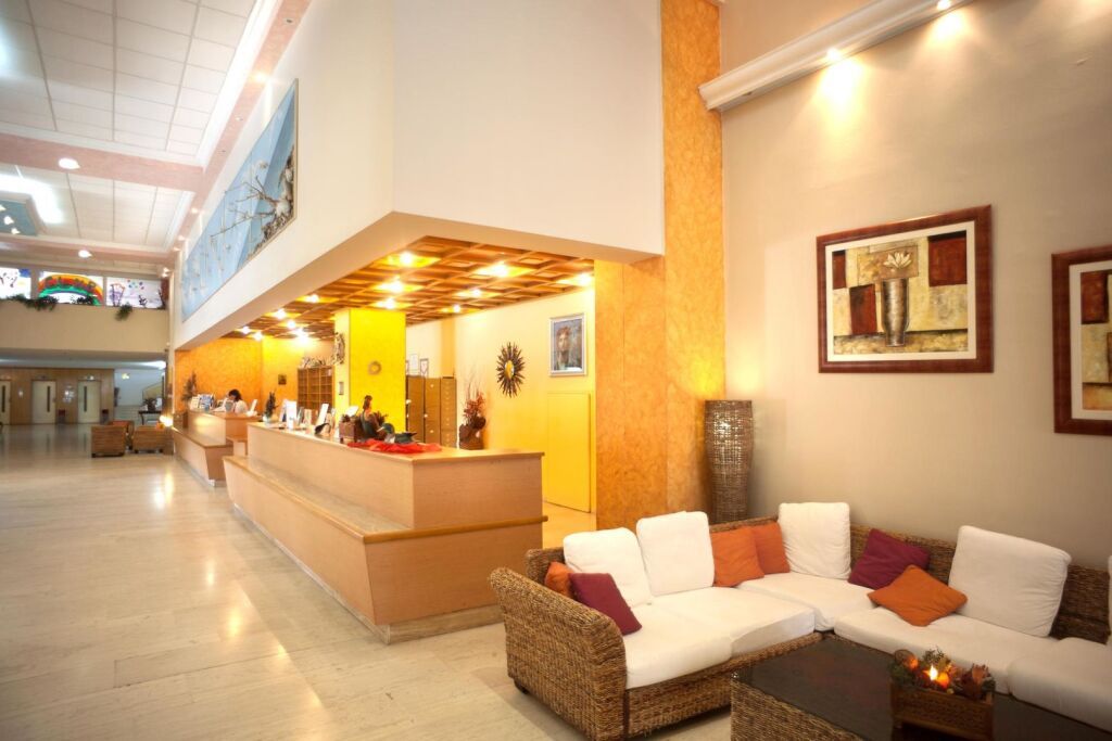 إيريني بالاس بيتش ريزورت