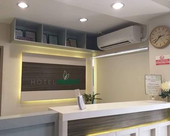 Hotel Midori Davao - Davao City - Front desk
