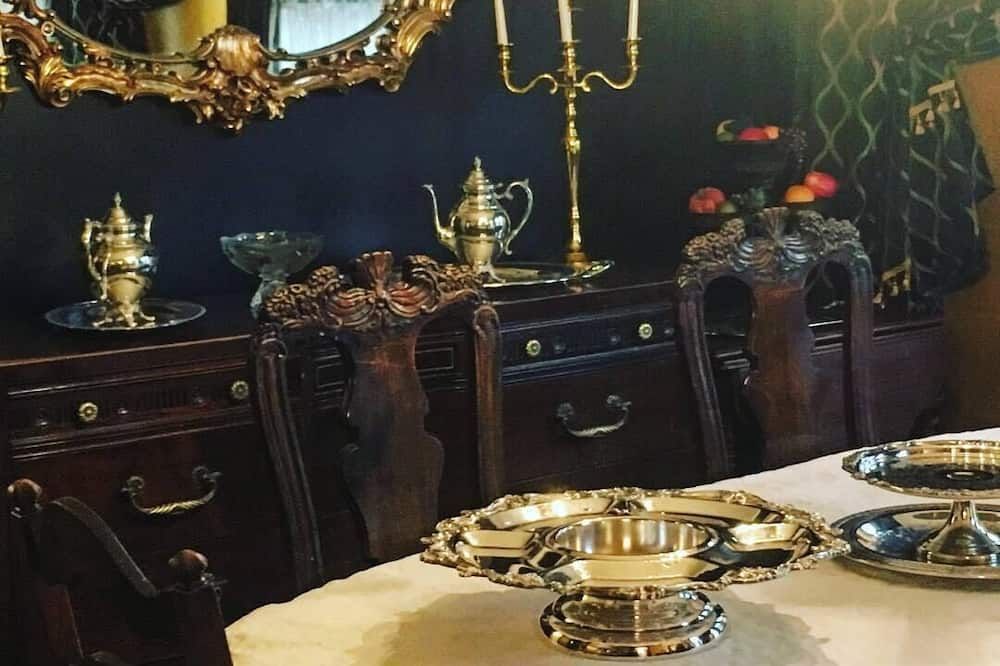 Walk to Everything - Servant Room - ניאגרה פולס - נוחות החדר