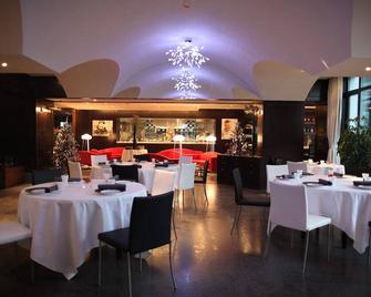 Sichuan Jinjiang Hotel - Chengdu - Restaurant