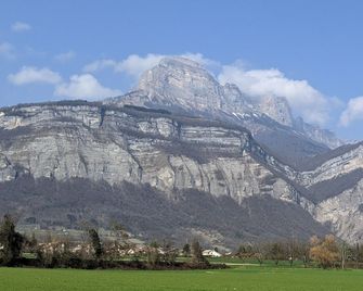 Le Domaine des Fontaines - Bernin - Vista del exterior