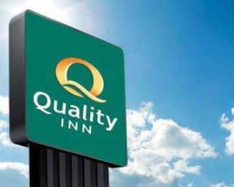 Quality Inn - New Martinsville - Edificio