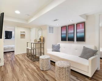 Stylish Modern Oasis in the City, South Capitol Hill - Very Walkable - Seattle - Sala de estar