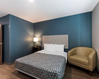 Woodspring Suites Chandler Airport - Chandler - Bedroom