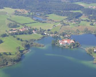 Haus Rufinus am Kloster Seeon - Seeon-Seebruck - Außenansicht