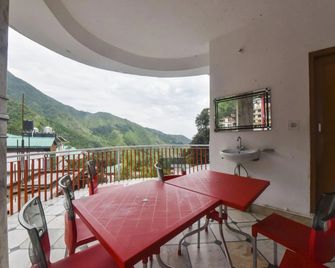 OYO 4751 Hotel Akashdeep - Dharamshala - Balcony