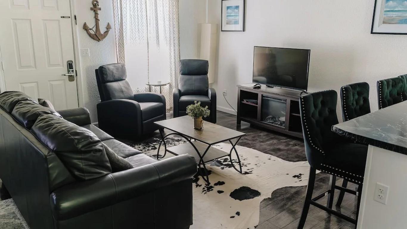 Anchor Inn & Suites