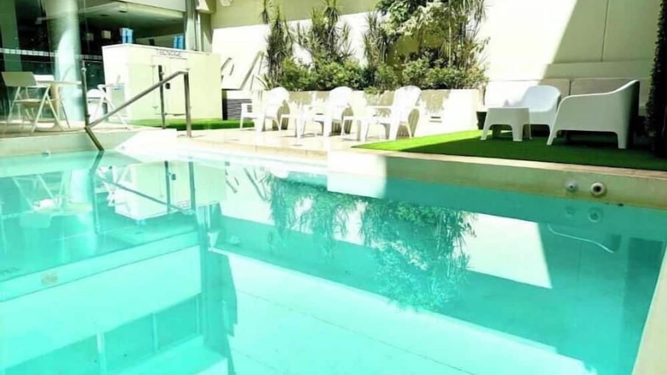 Ayres De Recoleta Plaza