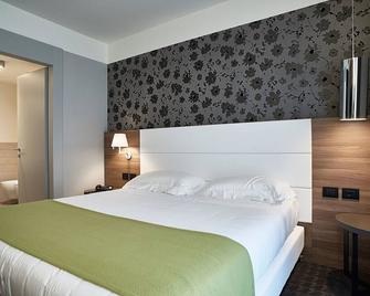 Link124 Hotel - Parma - Camera da letto