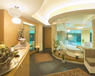Hotel Chalet Del Brenta - Madonna di Campiglio - Ingresso