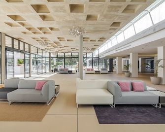 Els Pins Resort & Spa - Emar Hotels - סן ג'וזפ דה סה טלאיה - לובי