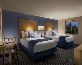 Ocean Street Inn - היאניס - חדר שינה