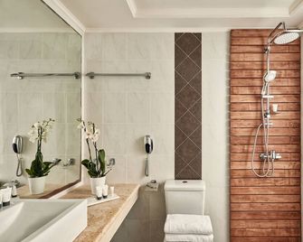All Senses Ocean Blue Sea Side Resort - Rodi - Bagno