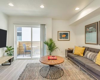 Lcf - 2 Master Suites + 2.5ba Townhome - Garage Parking - Sleeps 4 - סולט לייק סיטי - סלון