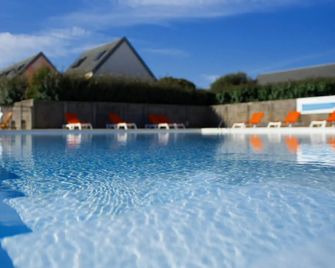 Vvf Les Plages De Guérande La Turballe - La Turballe - Piscina