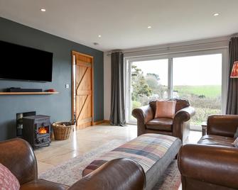 Orchard View - Salcombe - Living room