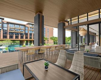 Courtyard by Marriott Bangkok Suvarnabhumi Airport - Racha Thewa - Lobby