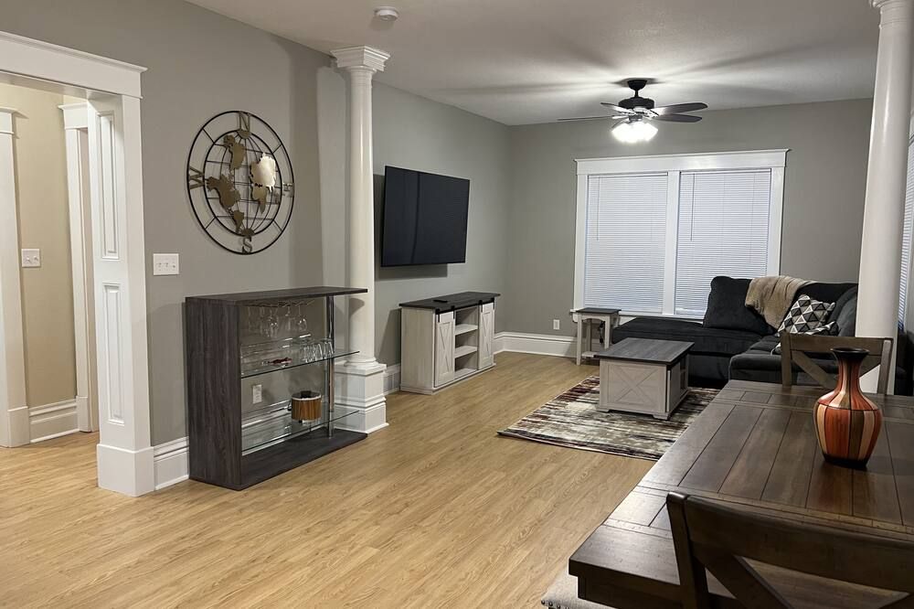 Vintage Home in Portage, WI - Portage - Sala de estar
