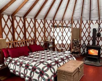 Yurt in Middlebury, Vermont - Middlebury