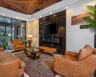 Hotel Montreal Metropolitan, an Ascend Collection Hotel - Montreal - Lounge