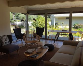 Contenta Inn - Carmel Valley