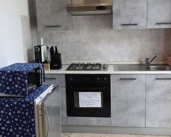 Casa Manzoni - Novara - Kitchen