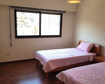 Comfortable apartment in Beirut - Beirut - Bedroom