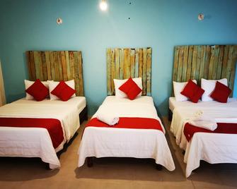 OYO Hotel Villas Arcon - Villa Rica - Bedroom