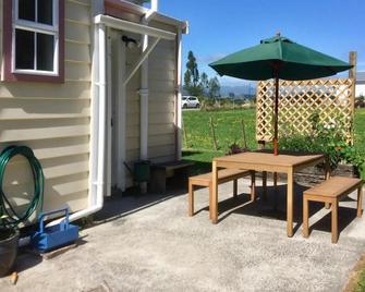 Shunters Cottage - Waihi - Patio