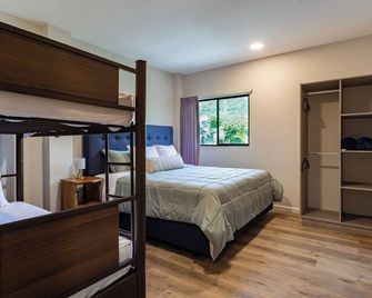 Lora Loca Inn - La Libertad - Bedroom