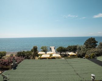 Limonata Assos - Behram