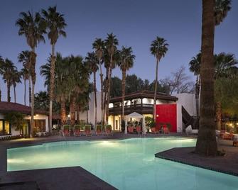 Unwind in 2 Luxe Rooms with Gourmet Dining at Tranquil Desert Oasis - Borrego Springs - Zwembad