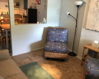 Perfect Location in Long Island, Bahamas, sleeps 4, Best Value and Location! - Deadman's Cay - Sala de estar