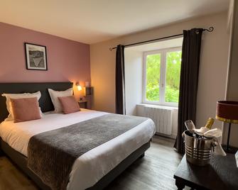 Logis Hôtel Le Manoir Des Portes - Lamballe - Slaapkamer