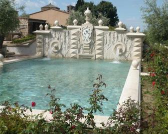 Sovana Hotel & Resort - Sorano - Pool