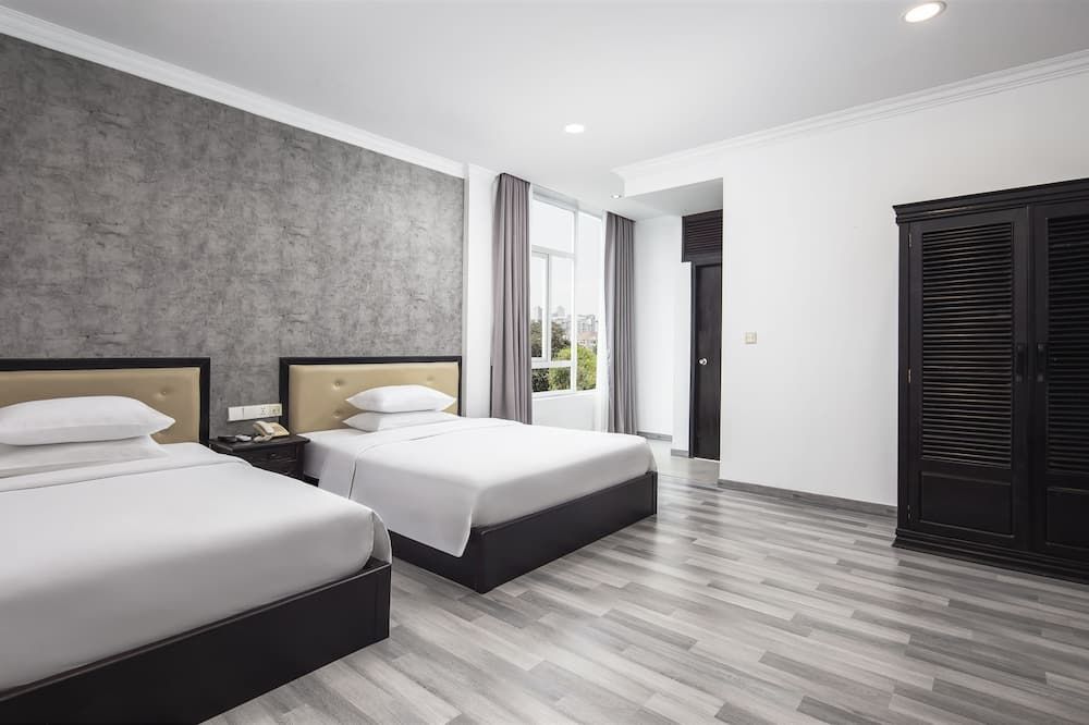 King Grand Boutique Hotel