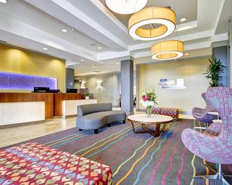 Fairfield Inn and Suites by Marriott Guelph - Guelph - Lobby