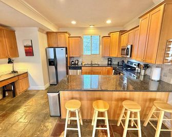 Spacious Townhome Near Downtown - Salt Lake City