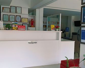 The Strand Suites and Dormitel - Davao City - Front desk