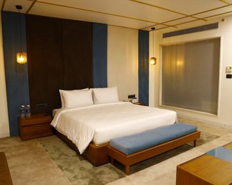 Devka Beach Resort - Daman - Bedroom