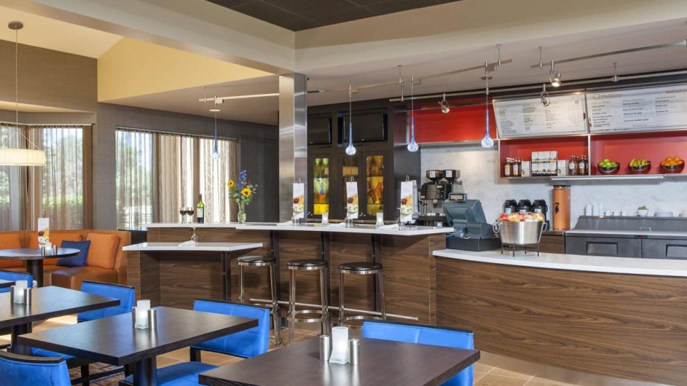 Courtyard by Marriott Chicago Glenview/Northbrook