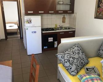 Apartmani Villa Borzic - Omiš - Kuchnia