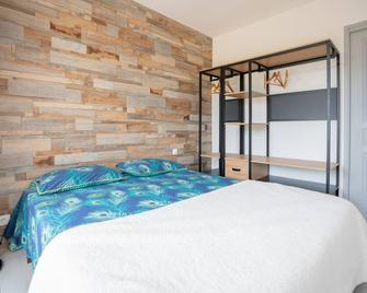 Villa Avec Piscine partagée - Agde - Camera da letto