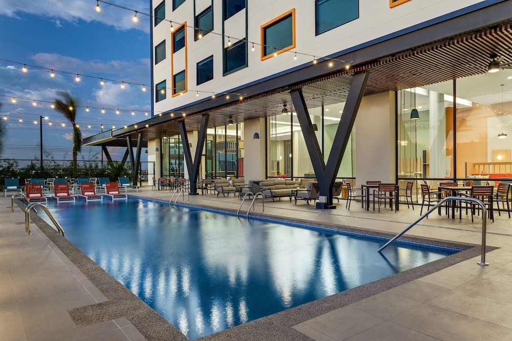 Hampton by Hilton Guanacaste Airport - Libéria - Piscina
