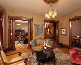 The Historic Webster House - Bay City - Sala de estar