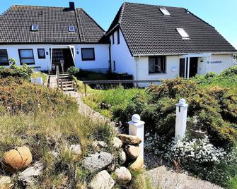 App-Hafen-Hoernum - Hörnum - Außenansicht