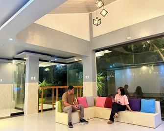 Goofy Ants Hostel - Puerto Princesa - Lobby