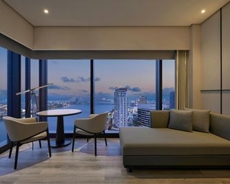 Courtyard by Marriott Danang Han River - Đà Nẵng - Wohnzimmer